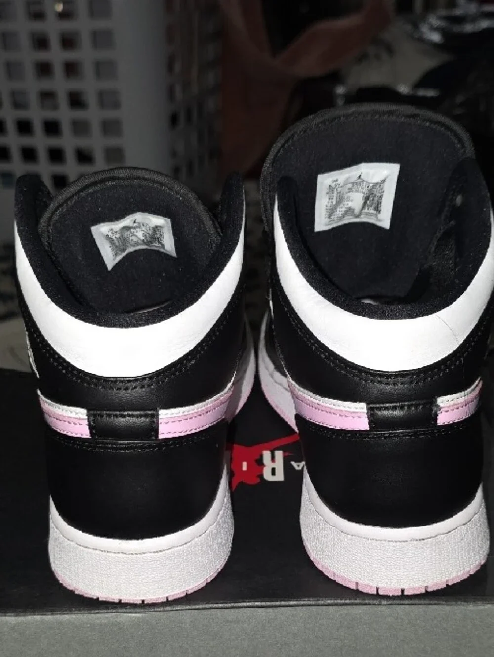 Nike Air Jordan 1 Mid GS 